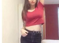 高考妹子考试结束啦在家自嗨