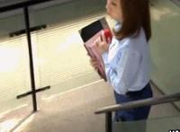湿胸捏奶头动态图:背后摸双奶动态图