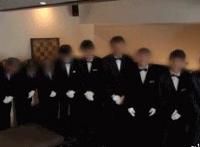 自拍射丝袜脚:网友手机自拍上传视频