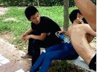 男人和女人叉叉裸睡图:男人叉女子动态图像