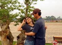 大白天打野战视频图片:大白天公园打野战