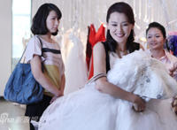 梁爱琪个人资料胸罩:梁爱琪胸好大