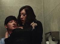 美女裙子图片大全图片:掀美女裙子没内裤视频