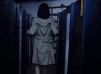 男女上下床亲嘴的视频:无遮掩男女亲热视频