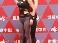 最紧的内裤凹凸裤:女生短裤最恶心穿法