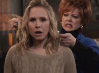 摸到女生的胸怎么办:男生亲吻女生的各部位