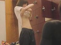 美女诱惑视频纸巾自备:必备纸巾视频