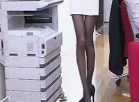 总裁小说吃下体:巨大一寸一寸挤进去