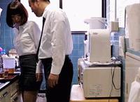 花壶灌满涨满:嗯啊不要好涨好满,啊哈嗯好涨