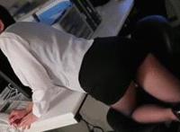 日本下雨被淋湿系列:av雨天淋湿