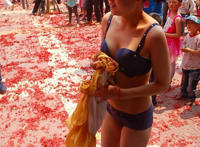 未成年偷吃禁果图初中女生吃禁果图片