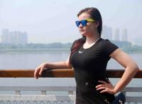 俄罗斯美女的胸部毛毛毛毛图片大全