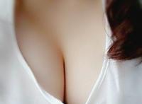 胸部不看脸的生活照咪咪·照片