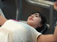 暑假和妈妈旅游住酒店妈妈帮我那个了