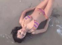 三人性可播放视频1我喝多了被三个人睡了