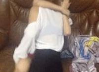 张柏芝的比是什么样一线天是什么样子动态图