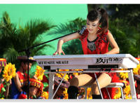 玖月奇迹女的走光图片女明星走光集合