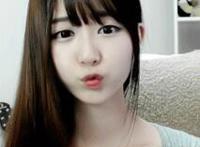 奶奶在洗澡让我看见我上我奶奶