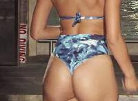 美女被帅哥强吻上部动态图女人的身体美女诱惑