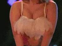 在车上上初中女生动态图啊阿在车上