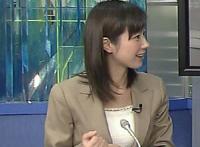 挤公交贴身的尴尬视频挤公交下体蹭到女孩