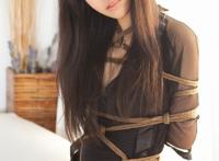 绑吊图片13岁男孩绑女友图片欣赏