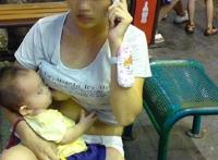 奶太多涨奶图片 宝妈晒晒挤奶照