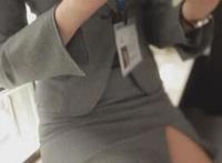 老师穿成这样怎么上课动态图高考不能穿胸罩