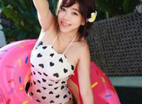 被办公桌上操18p嫩水嫩不嫩你自己看