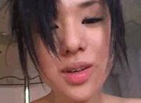 爸爸和女儿缠绵爱爱的故事动态图懂事的女儿给了父亲