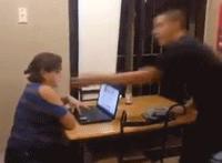 和14岁表妹做love动态图射精在表妹屁股上