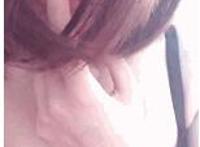 被班上男生强吻袭胸动态图强吻女生的技巧