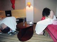 村医玩留守村妇图片留守媳妇