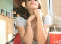 和女友第一次亲密接触动态图第一次亲密接触的感受