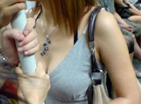 公交上女人忘穿内裤图片司机在车上要我