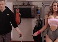 簊田麻里子很恶心gif动态图出处合集 簊田电梯门动态图