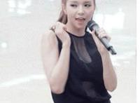 女人喝男人精华液动态图女人吃男人精子