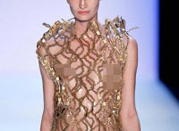 2016伦敦全裸时装秀 抖奶超模走秀集锦