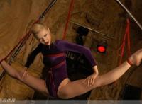 顶级被动残忍的柔术2 俄罗斯美女柔术zlata图片欣赏