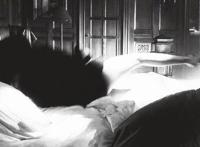 百合的爱情动作电影 国外一对les动态图