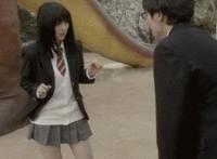 催乳师挤乳汁视频 男催乳师占女人的便宜