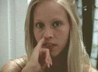 女同学给我发这图 女同学喝了我的精华gif