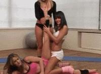 内裤裆部鼓鼓肉图 女性裆部凸起的东西