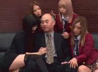 莞式服务项目详解图片：天女散花是什么服务