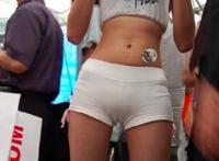 九个太阳紧身鲍鱼图片 鲍鱼硬邦邦的美女