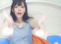 美女故意掉内裤 扒开屁股向里看图片