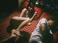 美女光奶奶没有马赛克动态图 3岁了还吃奶奶的奶图片