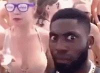 女生来月经时啪啪图 第一次啪啪疼吗