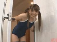 我可以模你的胸吗视频：我可以摸一下胸吗视频 美女我可以摸你胸吗