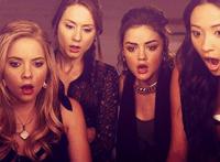 姐要玩你的蛋蛋视频：被同桌舔下面作文800字